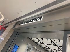 -URBAN REVIVO(上海中庚漫游城店)