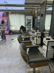 点击看大图 -藤野造型烫发染发