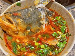 -肖肖酸萝卜鱼火锅(总店)