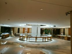 -北京七彩云南翡翠珠宝旗舰店(月坛店)