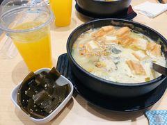 -灵芝妹子海鲜米线(凯德和平广场店)