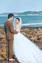 点击看大图 -挪娅婚纱摄影皇家会所