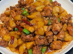 程氏大盘鸡-鑫小城故事·藕汤·家常菜(台北一路总店)