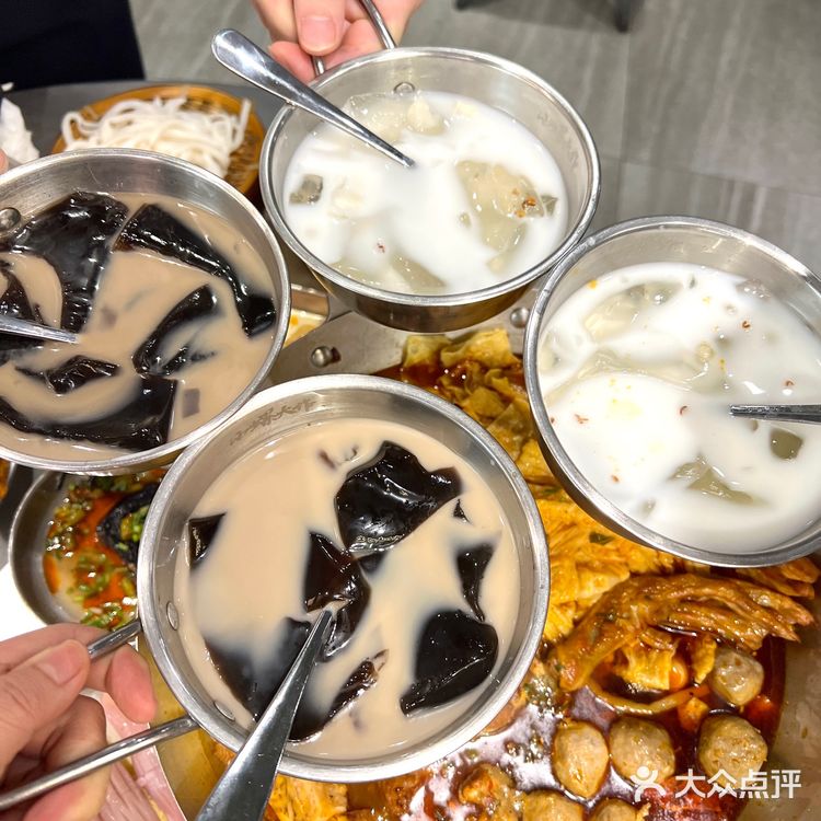 怎么之前没人告诉我这家螺丝粉火锅那么好吃？？