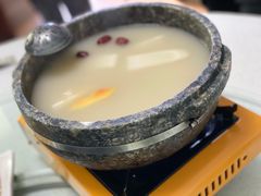 -墨脱石锅椰子鸡•香草鸭•东山羊(大东海店)