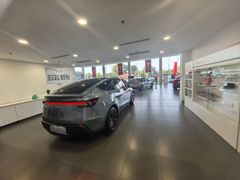 -TESLA 特斯拉(北京南四环中路特斯拉中心)