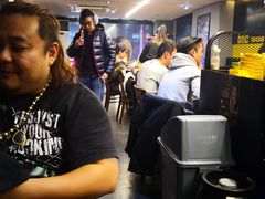 -BHC炸鸡(明洞总店)