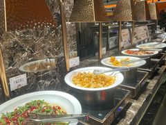 -黑金·寻焰自助百汇·烤肉·火锅(中街店)