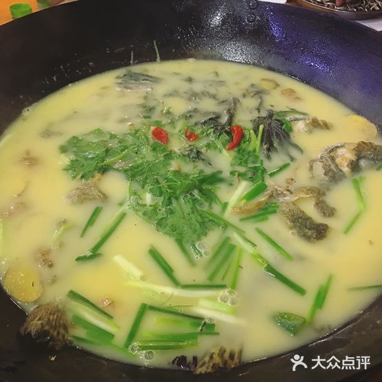 岩泊渡桂鱼楼活鱼馆！