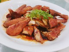 秘制焦糖鸡-佛山皇冠假日酒店-西餐厅