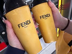 -喜茶(北京华贸购物中心店)