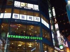 -BHC炸鸡(明洞总店)