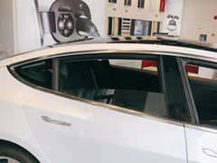 -TESLA 特斯拉(上海太古汇体验店)