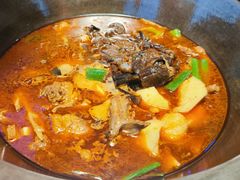 -山河屯铁锅炖·非遗东北菜(南山店)