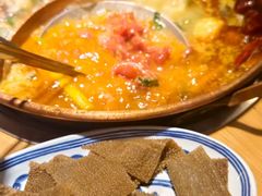 -洱火云南酸菜牛肉火锅(石景山当代商城店)