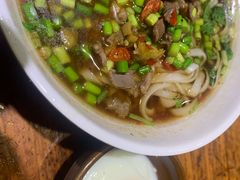 酸辣鸡杂粉-肆姐面粉馆(坡子街店)