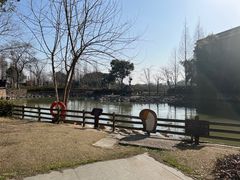 -田园东方蜜桃村的田野营地