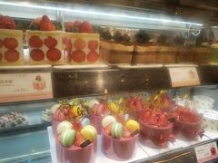 零售区-罗森尼娜(德思勤店)