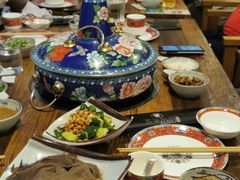 -毛辣果·贵州红酸汤牛肉火锅(西单店)