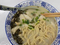 招牌黄鱼面-明呈黄鱼面馆(斜土路店)