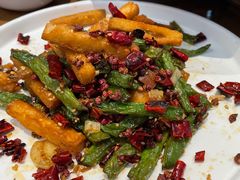 -俭寨大盘鸡·手抓肉·烧烤新疆菜(乌苏路店)