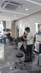 点击看大图 -七分屋LA·烫发·染发·剪发
