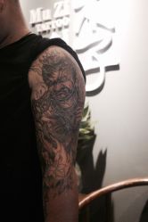 -木子·纹身店TATTOO穿孔·洗纹身