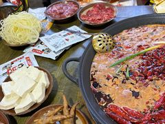 -黄潇洒老火锅(九眼桥宏济巷店)