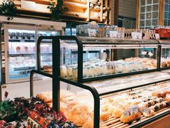 面包甜点陈列柜-罗莎蛋糕(魔法师司门口店)