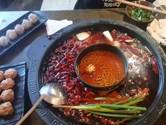 -黄潇洒老火锅(九眼桥宏济巷店)