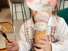 -Fridi Patisserie Cafe