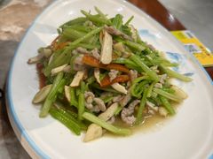 香干芹菜-小乡小镇·传承桐庐土菜·老板亲自烧的菜