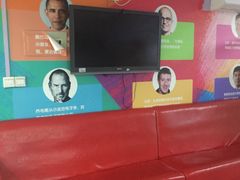 -童程童美·信息学竞赛·乐高机器人编程(长宁来福士校区)