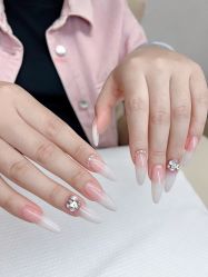 -UU·NAIL美甲美睫專門店