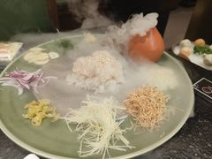 -得意咚瓜·顺德鱼生·冬瓜火锅(深圳首店)