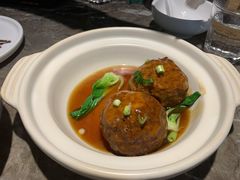 蛋黄狮子头-前海沿·青岛菜(李沧万达店)