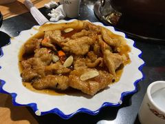 -果松木炭酸菜铜火锅·外婆参鸡汤