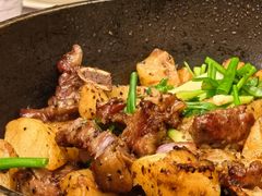 铁锅牛小排-江滨国际大酒店-珍宝轩海鲜大酒楼