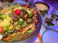 -鸣记脆皮烤鱼·海鲜烤鱼(三八广场店)
