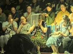 -瑞虹新天地月亮湾