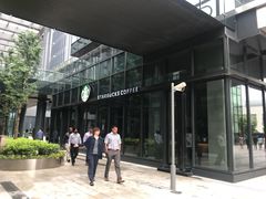-星巴克(前滩世贸中心店)