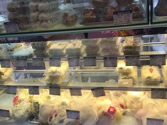 -白玉兰食品甜凤店(合生汇店)