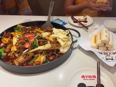 -虎丫炒鸡(西安熙地港店)