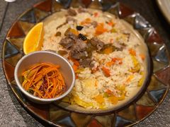 金桃手抓饭-丝路金桃·新疆菜(徐汇店)