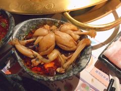 招牌牛蛙-哥老官重庆美蛙鱼头(西湖银泰十一哥店)