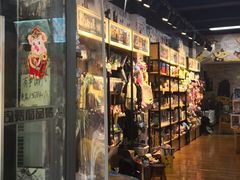 -七七漫品动漫店