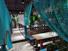 -八月美食小馆(银泰城总店)