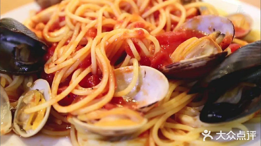 《本棚食堂 特别篇》需要记本本上的美食番