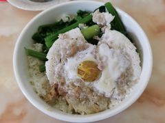 鸡肉肉饼饭-信行丰炖品皇店(光孝路店)