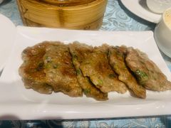 生煎牛肉饼-巴扎美食·新疆菜·西域歌舞表演餐厅(新疆大厦店)